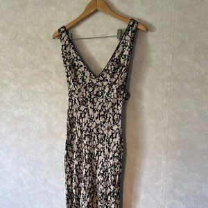 Sleeveless V-Neck Floral Print Midi Dress in Beige and Black